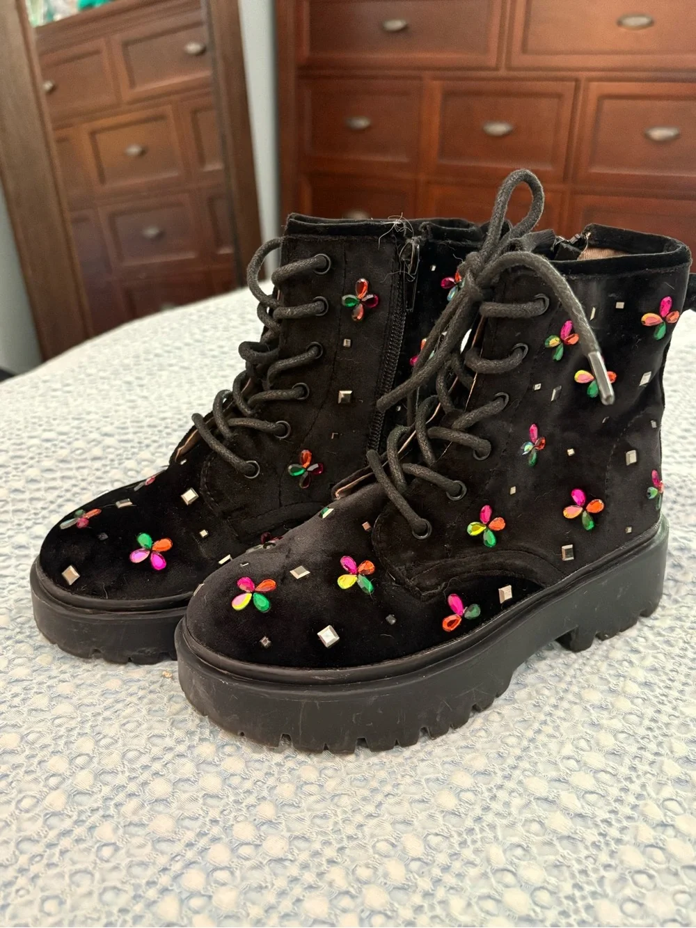 Betsey Johnson Kids Embry Black Velvet Easy On and Off Combat Boots Size 13 M